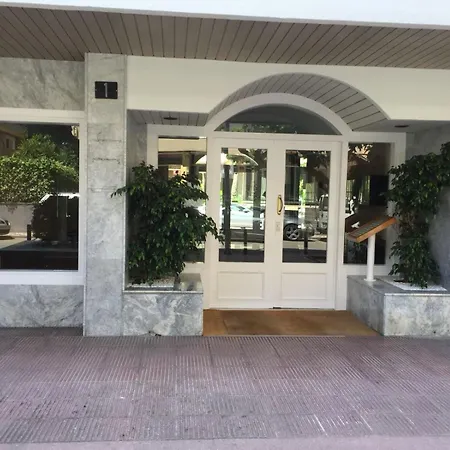 Apartamento A 100m De La Playa De Fenals - Lloret - Margarita * Lloret de Mar